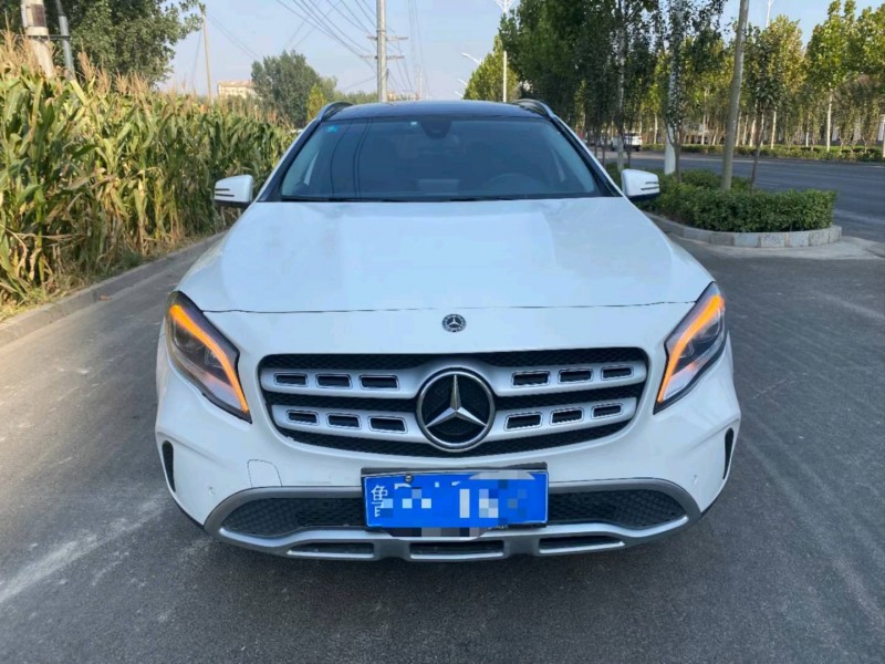 青岛18年奔驰GLA1