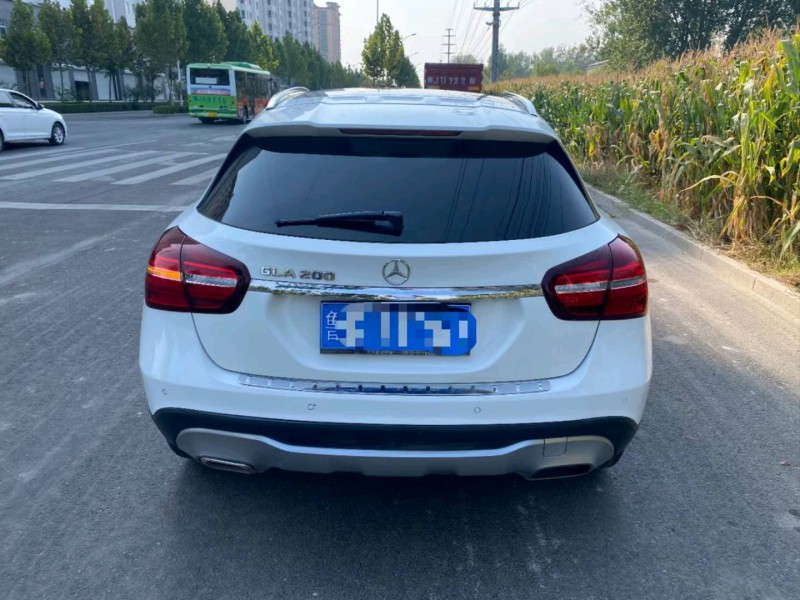 青岛18年奔驰GLA8