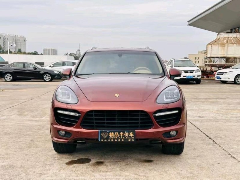 东莞13年保时捷卡宴1