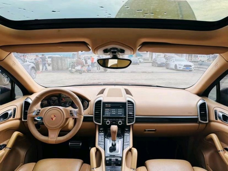 东莞13年保时捷卡宴5