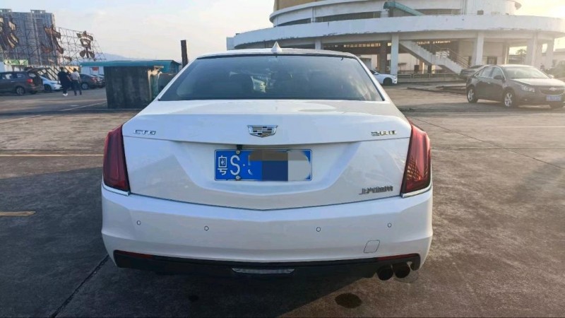 东莞18年凯迪拉克CT68