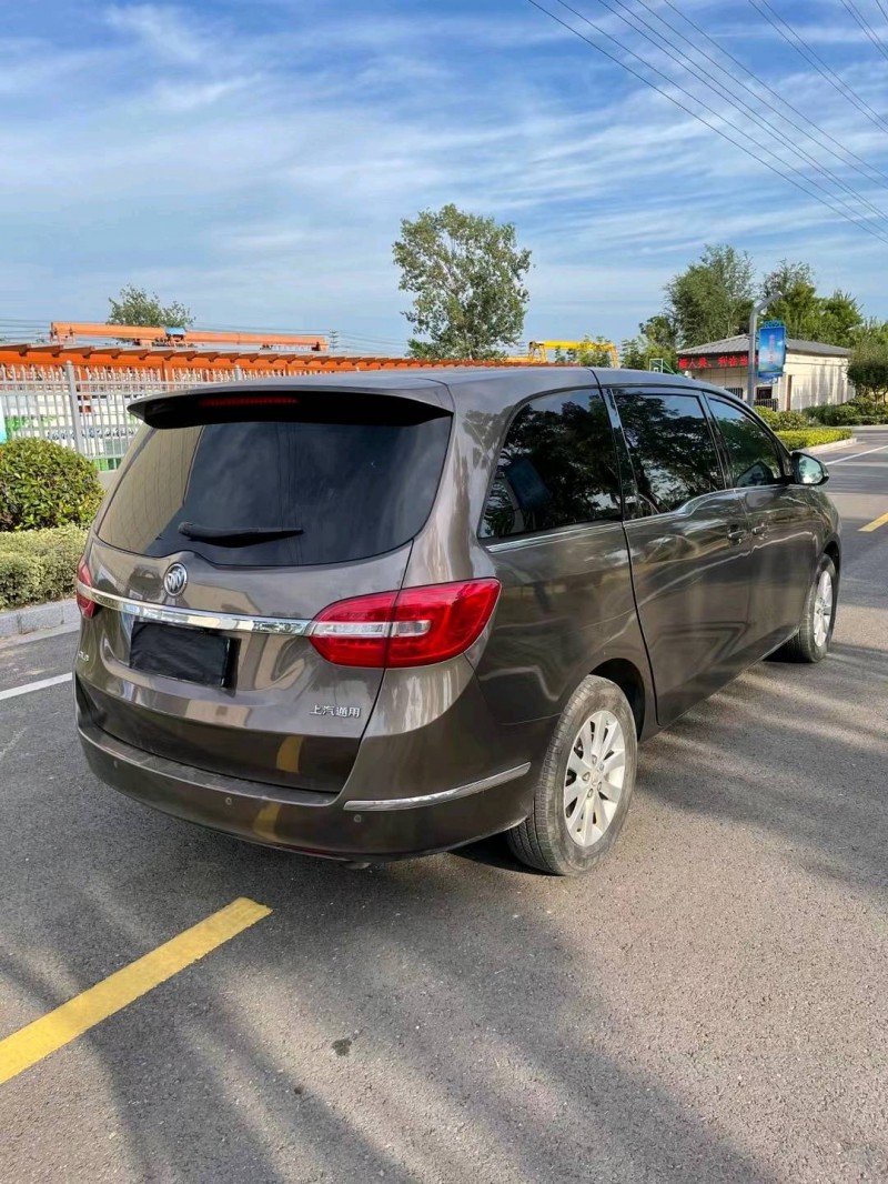 徐州16年别克GL82