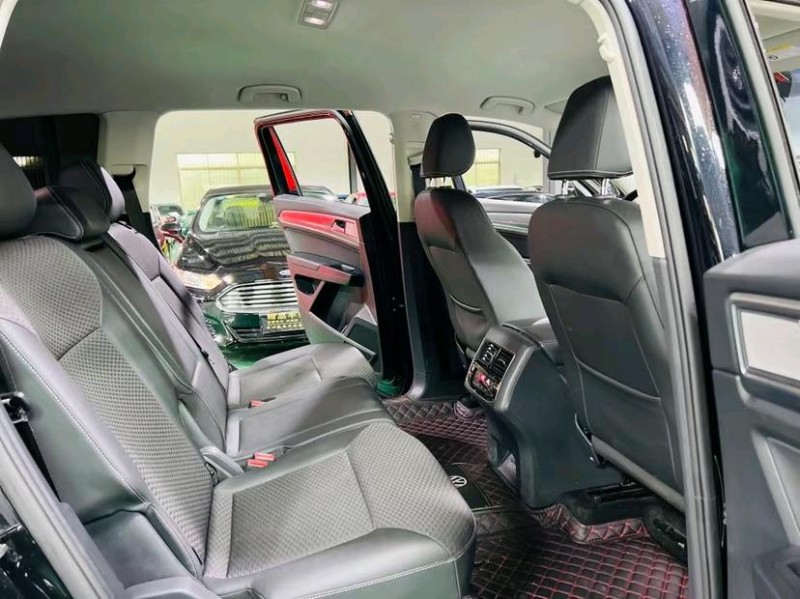 东莞20年大众途昂4