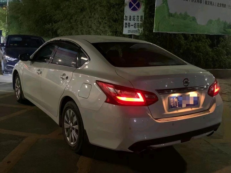 广州19年日产天籁2