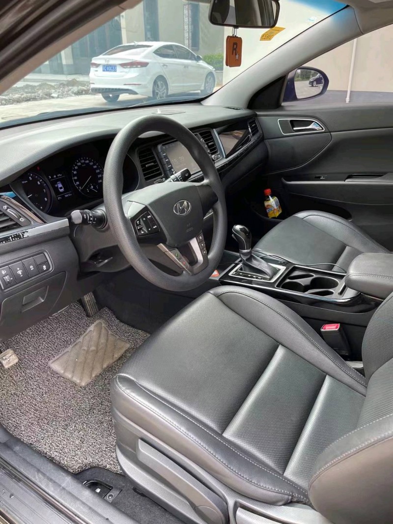 徐州17年现代名图3