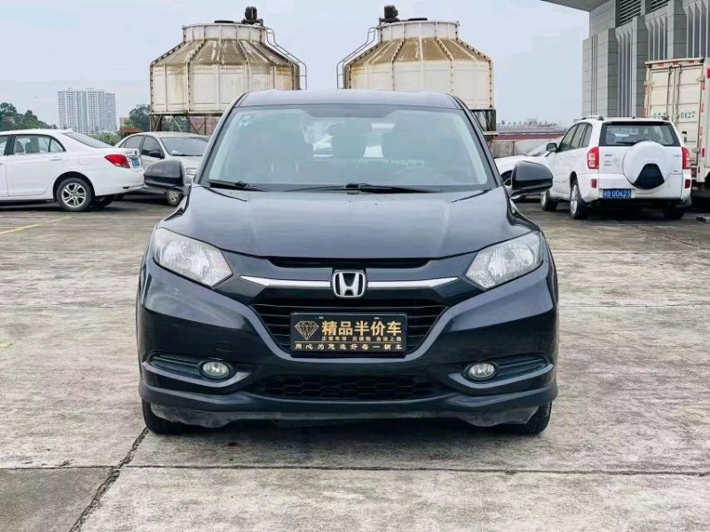 东莞17年本田缤智1