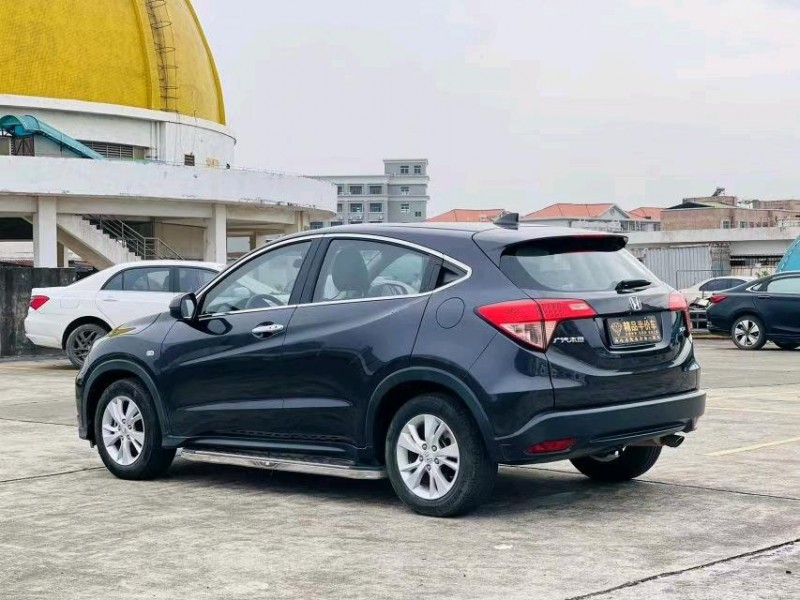 东莞17年本田缤智7