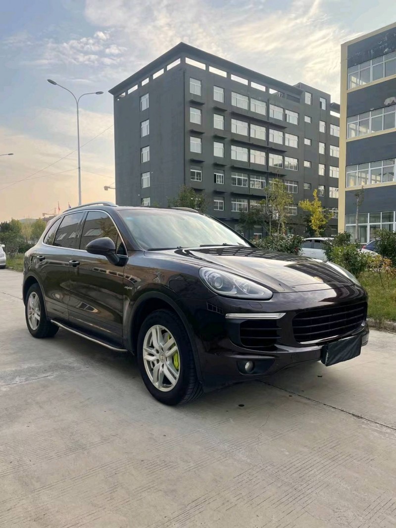 徐州16年保时捷卡宴3