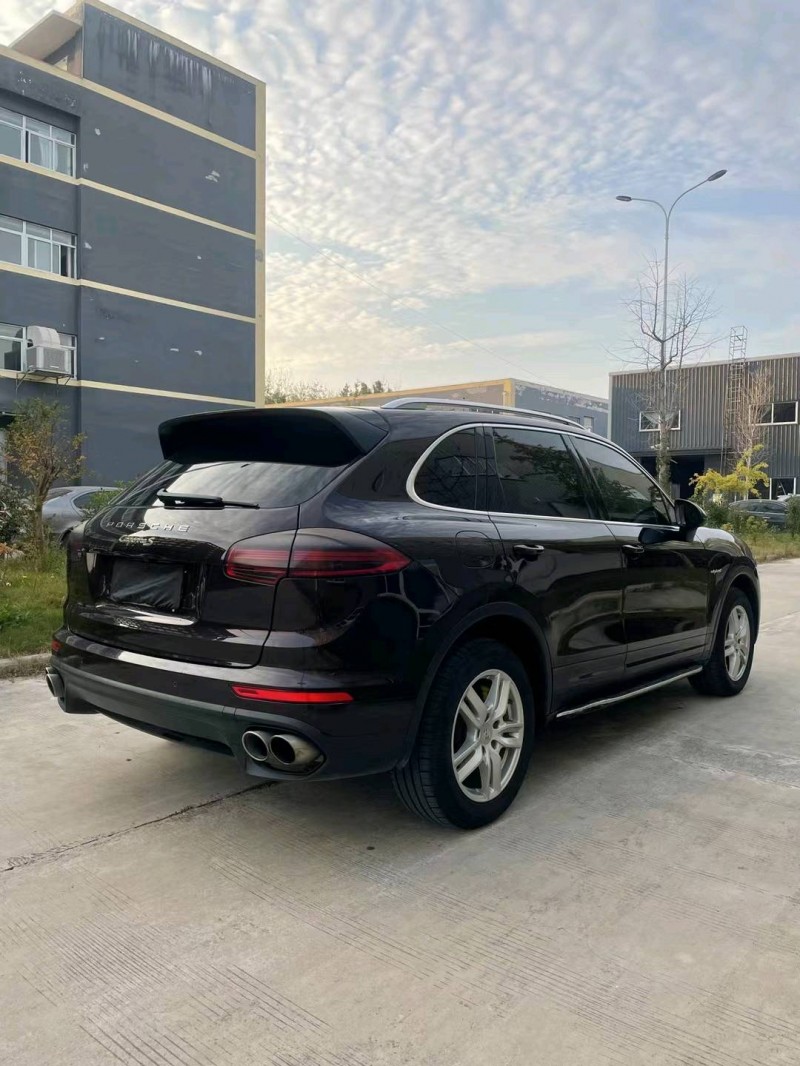 徐州16年保时捷卡宴4