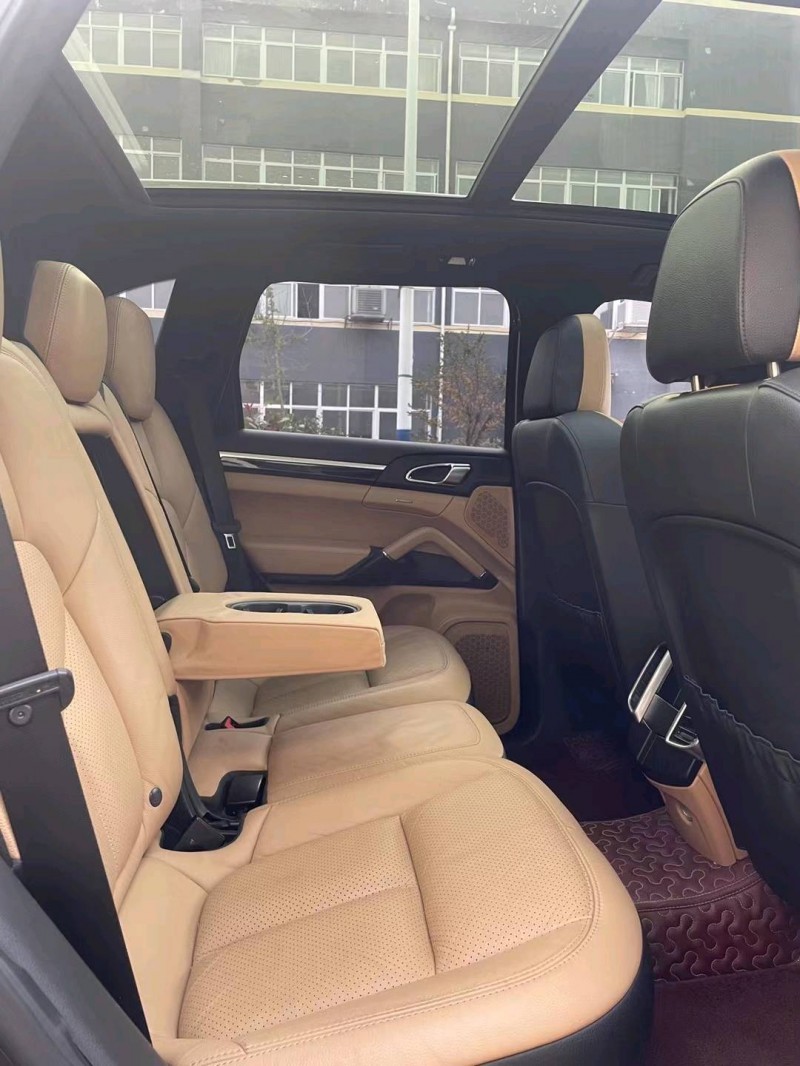 徐州16年保时捷卡宴5