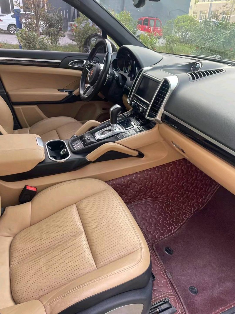 徐州16年保时捷卡宴6