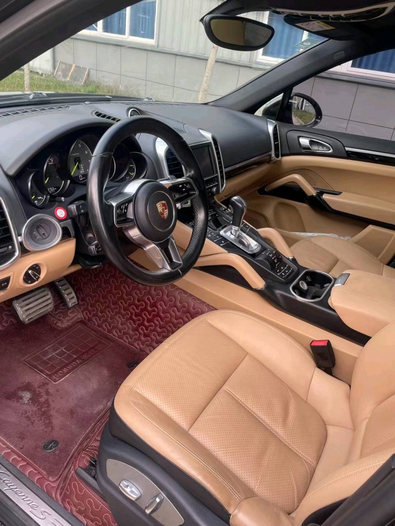 徐州16年保时捷卡宴7