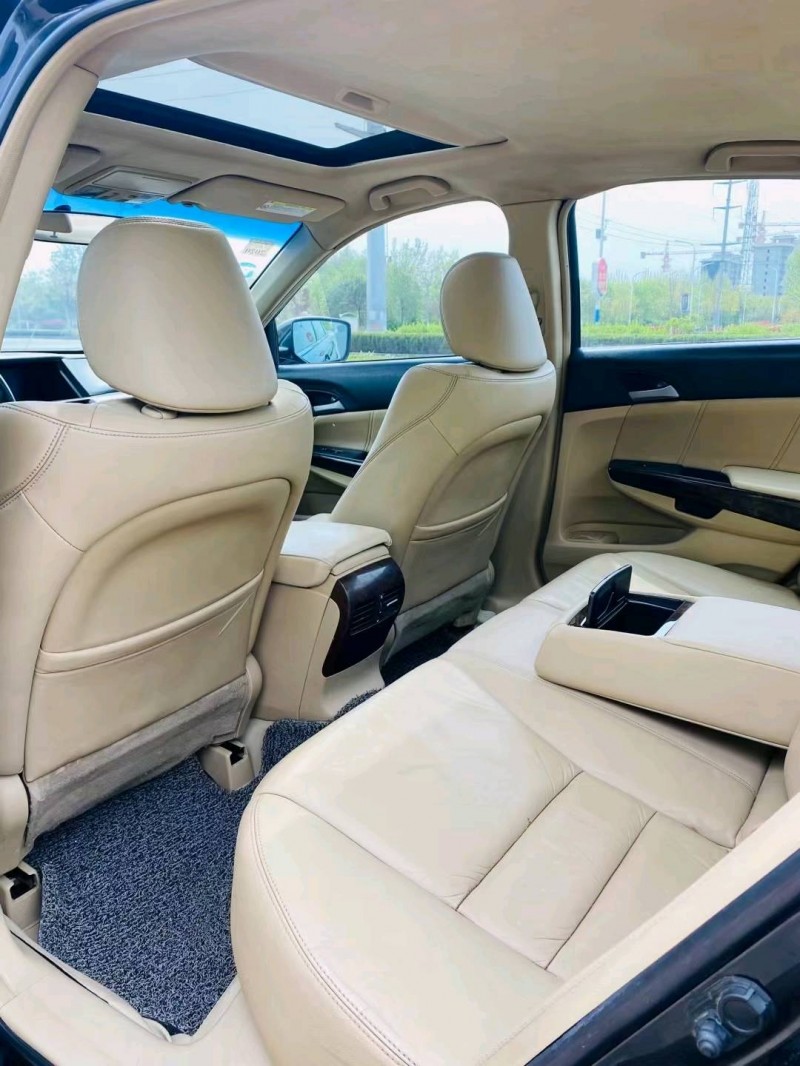 聊城09年本田雅阁5