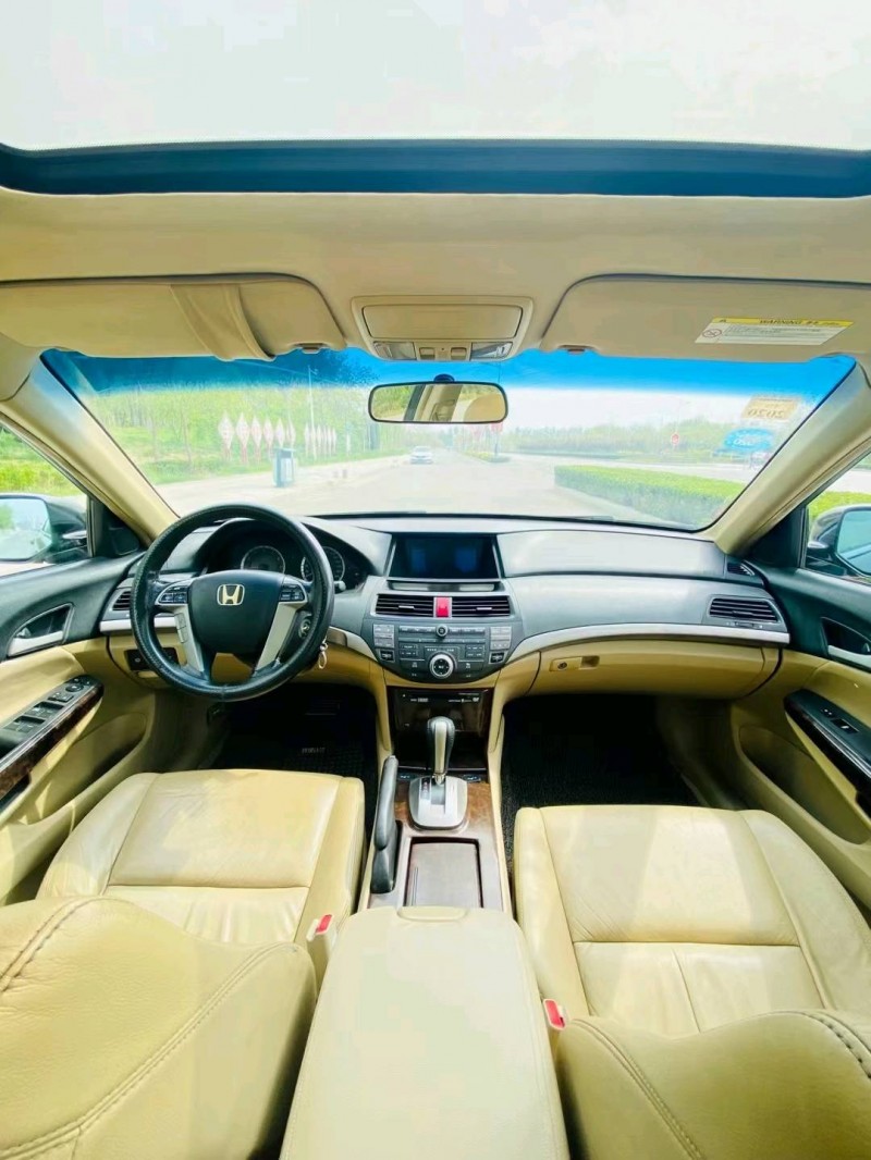 聊城09年本田雅阁6