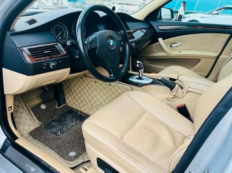 东莞10年宝马5系4