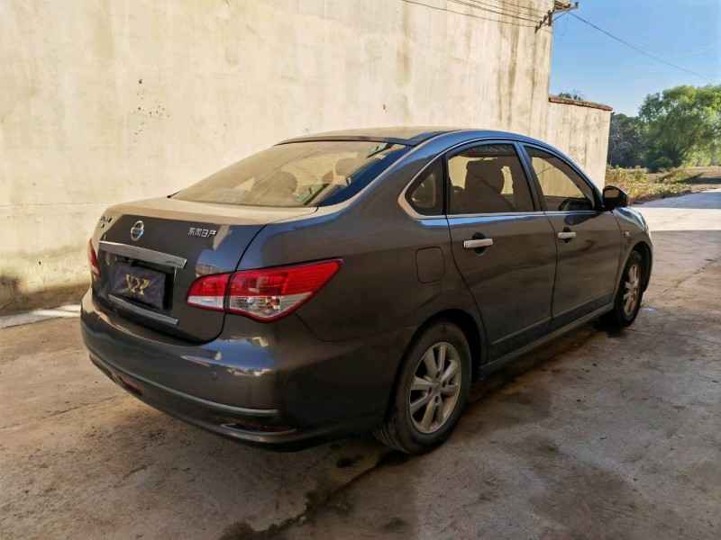 蚌埠13年日产轩逸7