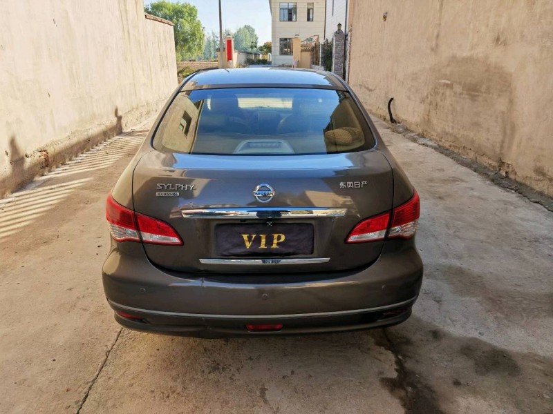 蚌埠13年日产轩逸9