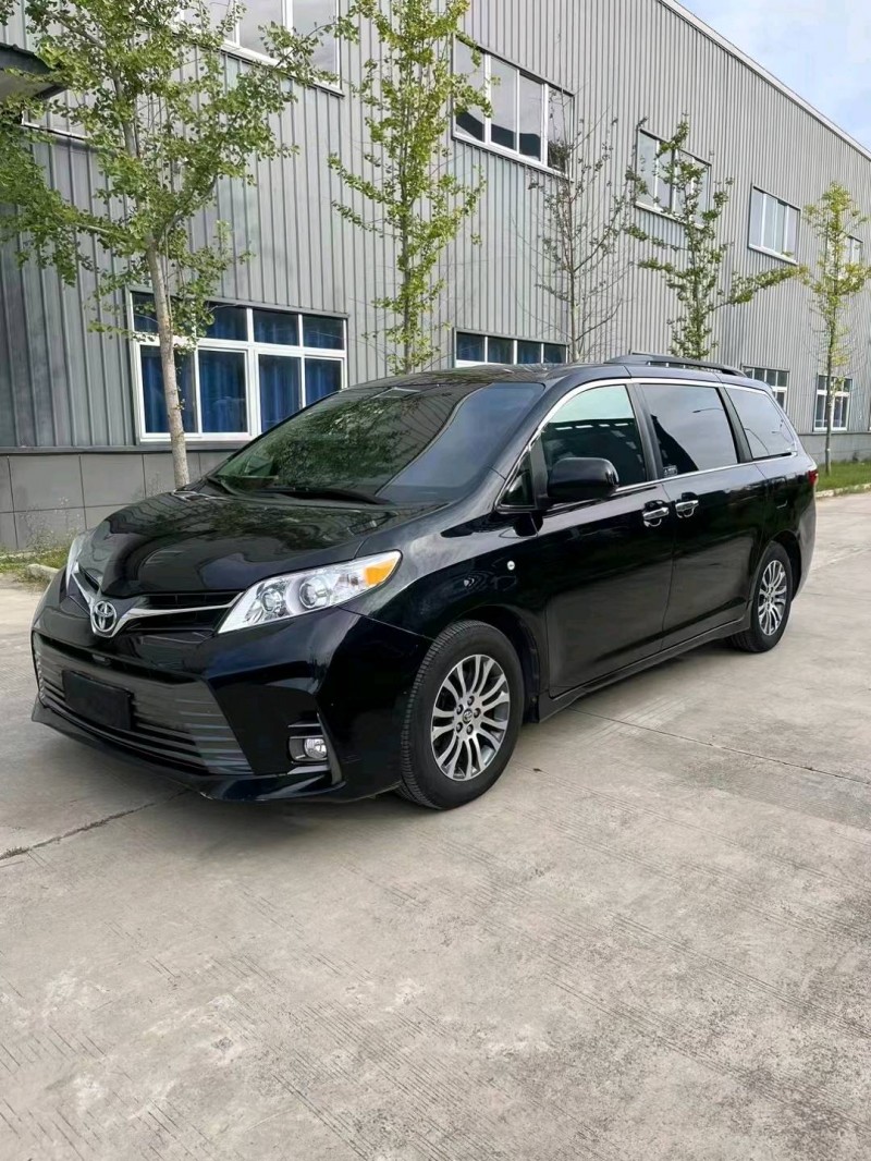 徐州19年丰田塞纳6