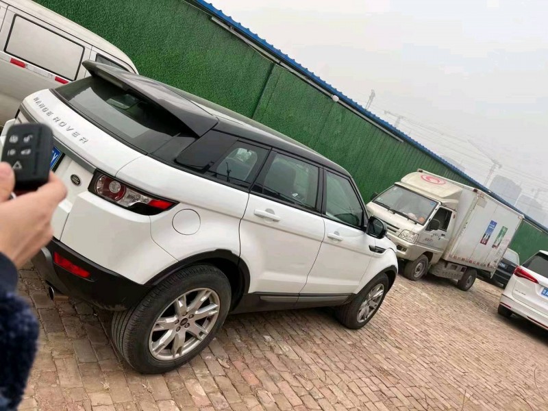 枣庄14年路虎极光2