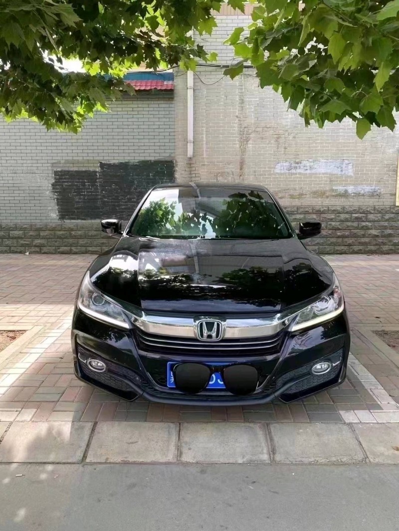 邯郸17年本田雅阁9