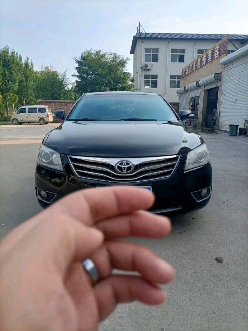 邯郸14年丰田凯美瑞1