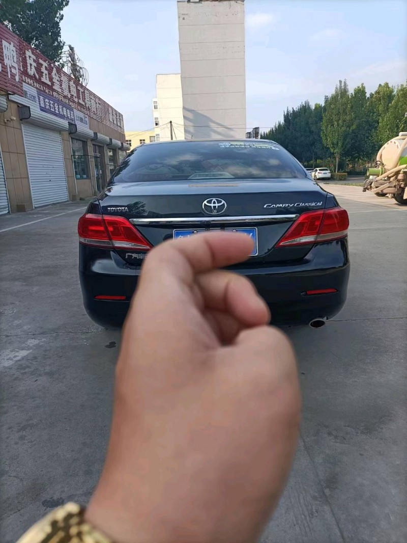 邯郸14年丰田凯美瑞4