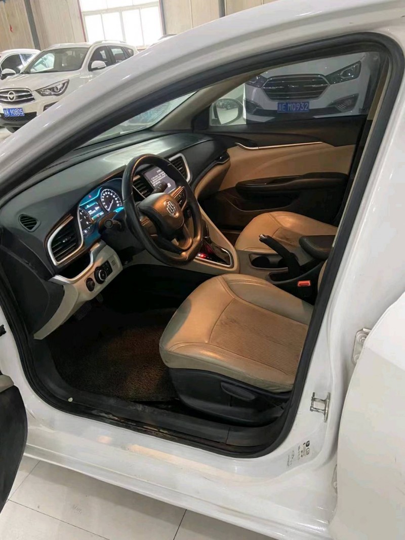 邯郸17年别克英朗9