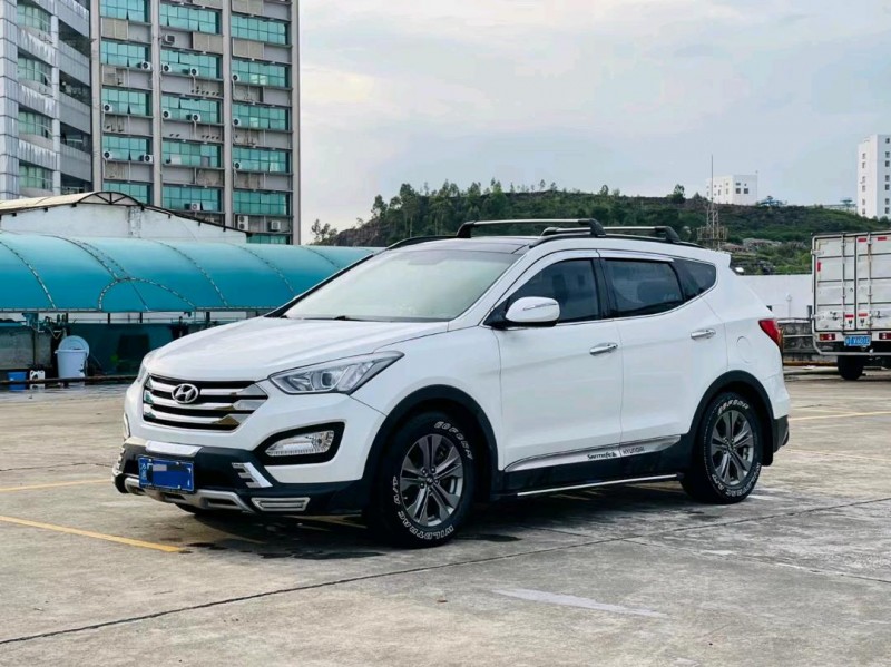 东莞16年现代新胜达3