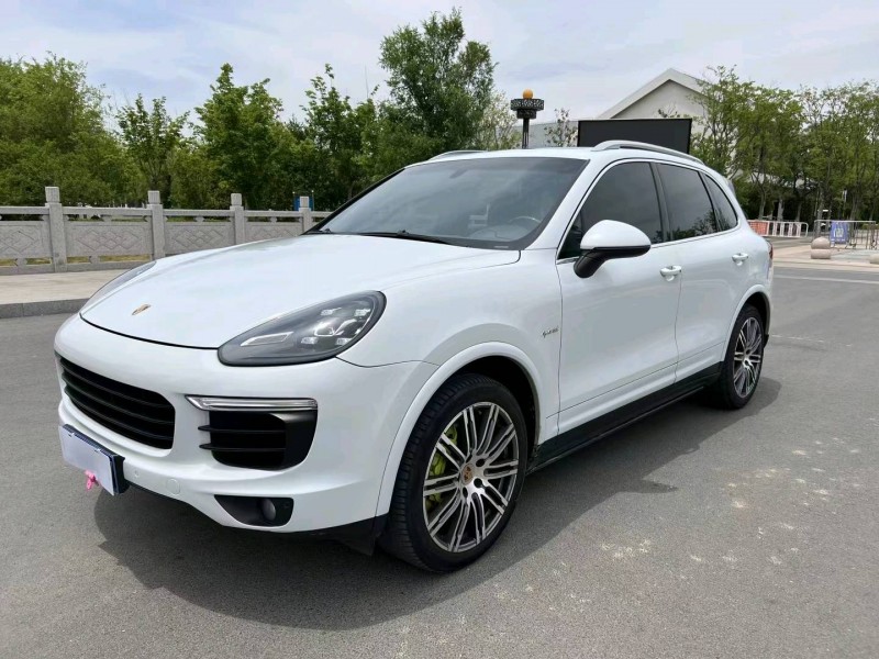 徐州16年保时捷卡宴3