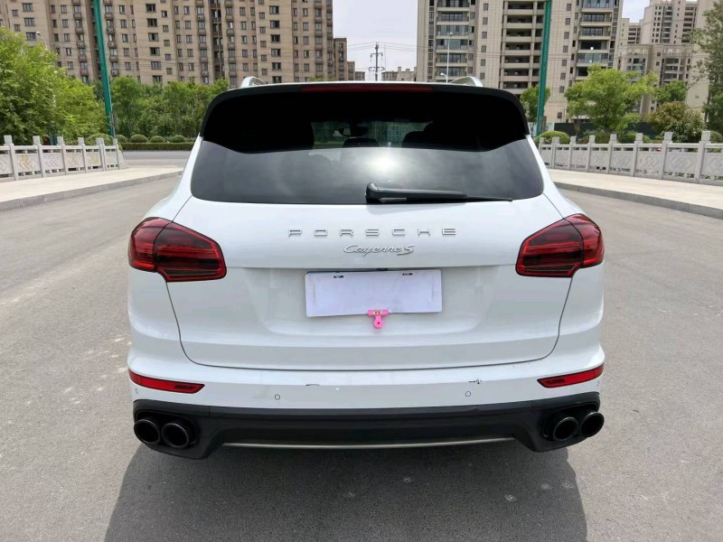 徐州16年保时捷卡宴4