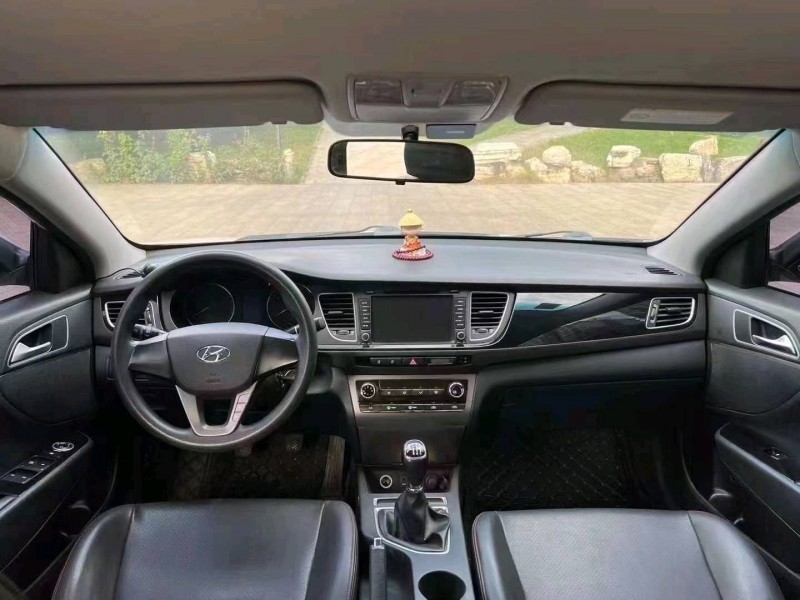 邯郸16年现代名图3