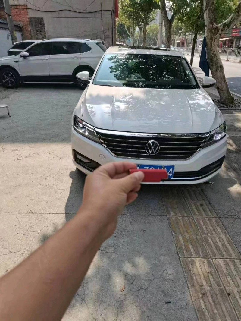 北京22年大众朗逸1