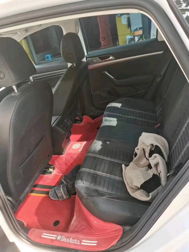 北京22年大众朗逸6