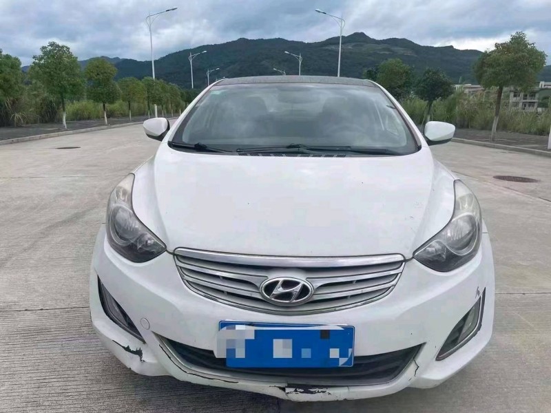 济南14年现代朗动8