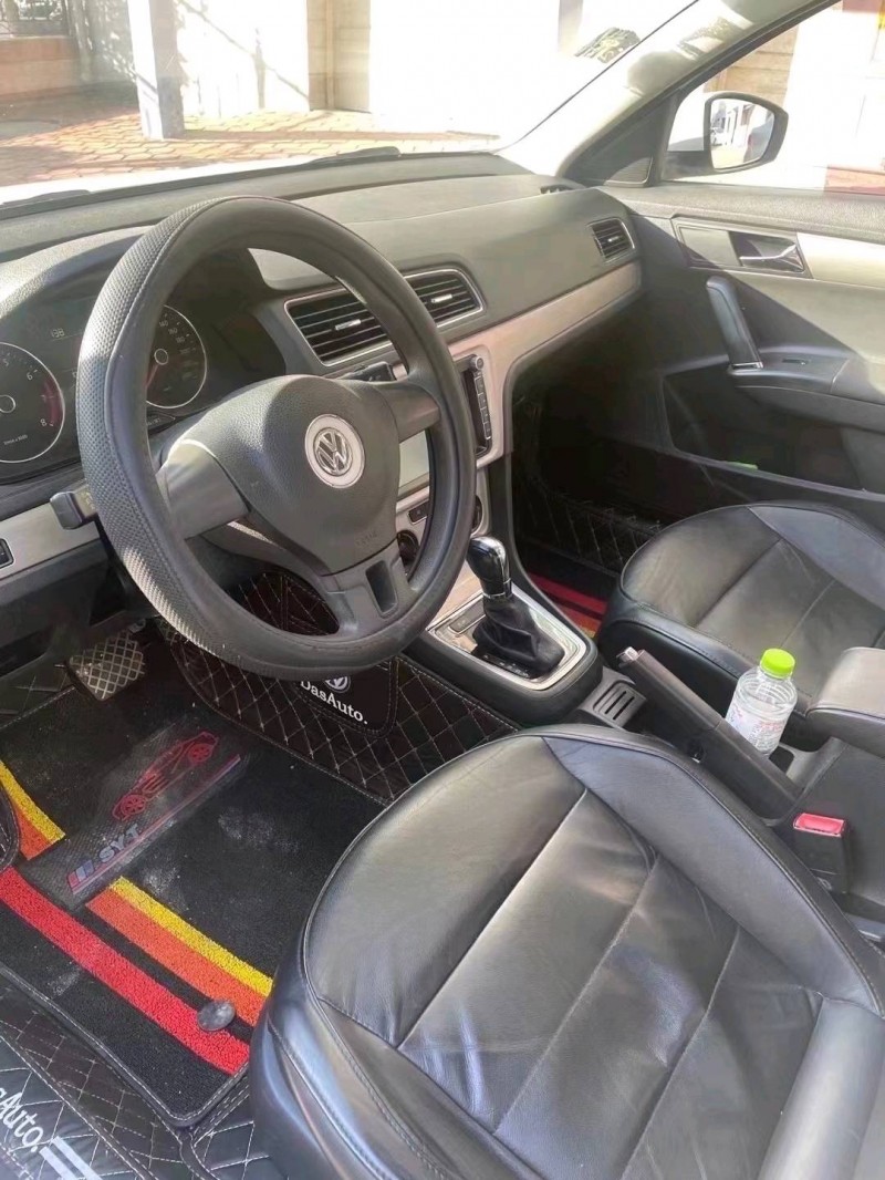 济南15年大众朗逸8