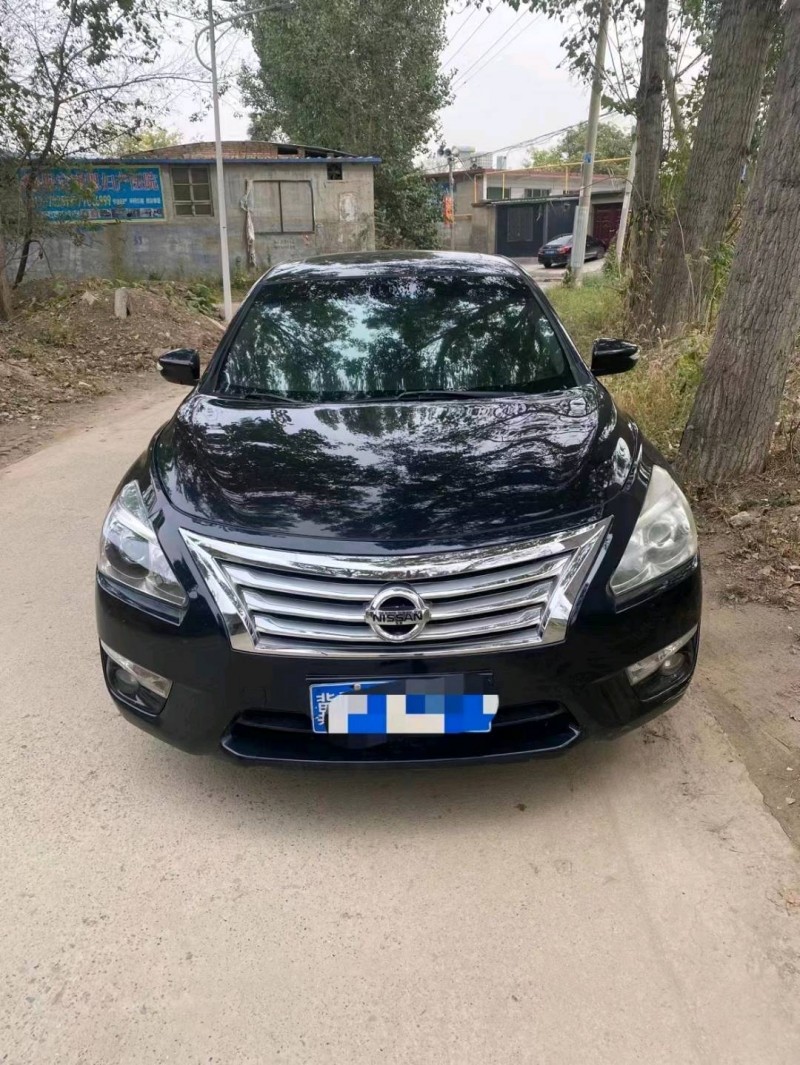 保定13年日产天籁1