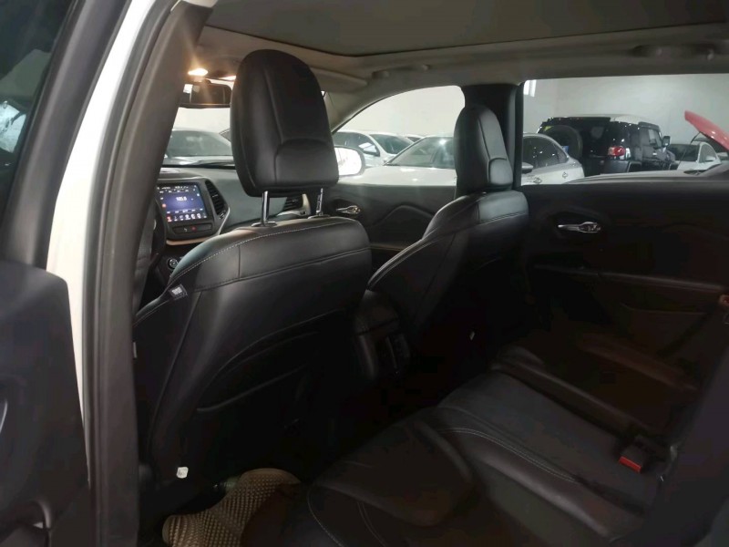 保定17年Jeep自由光8