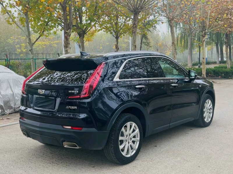 聊城20年凯迪拉克XT42