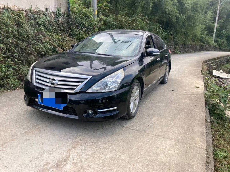 嘉興12年日產天籟1