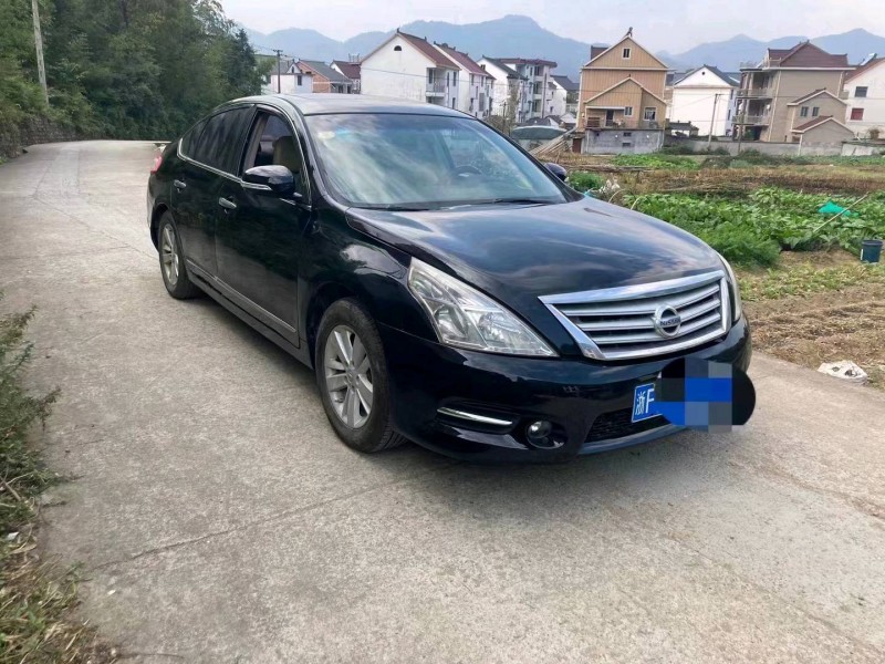 嘉興12年日產天籟2