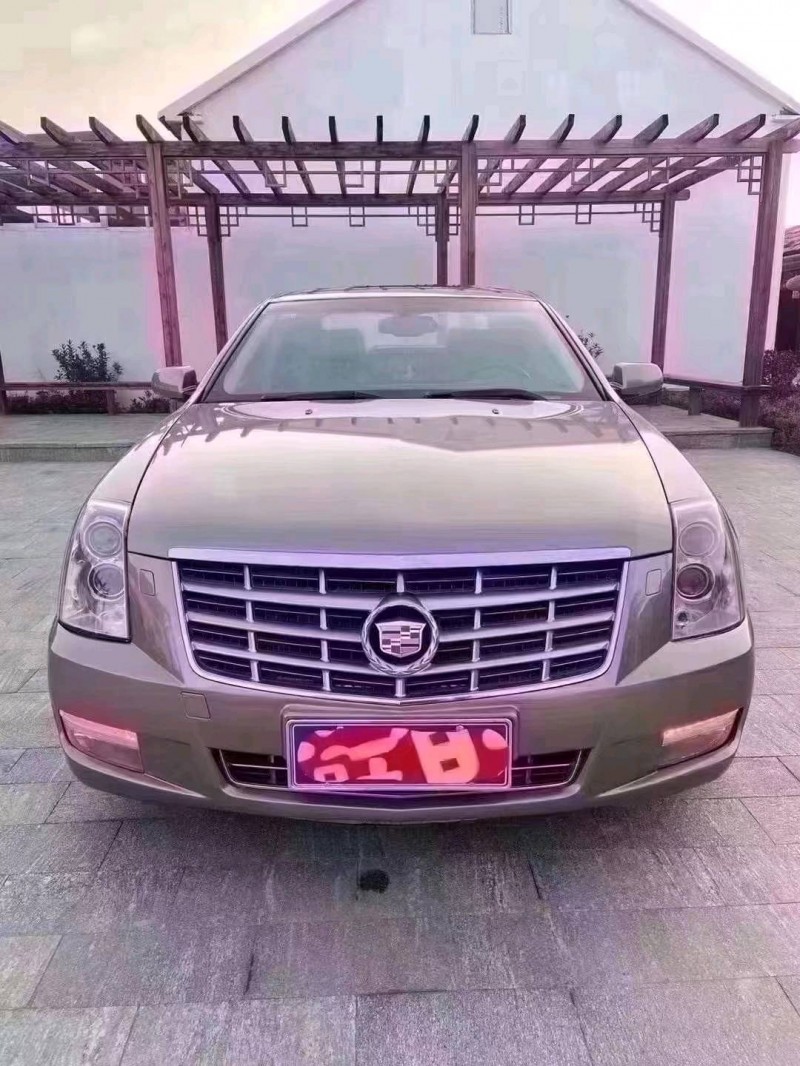 聊城13年凱迪拉克賽威1