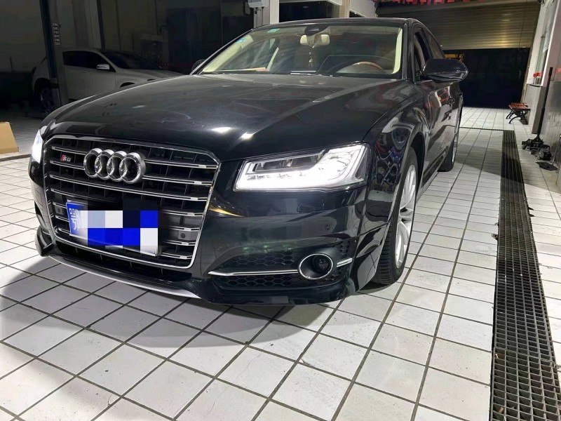 北京12年奥迪A8L2