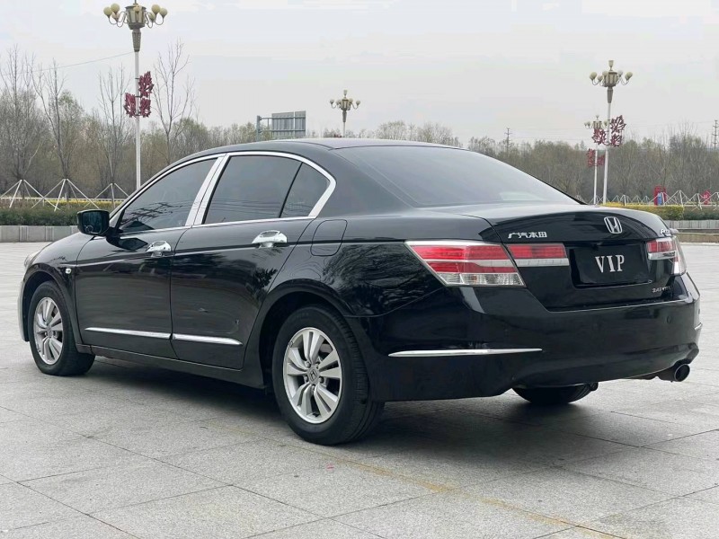 沈阳14年本田雅阁4