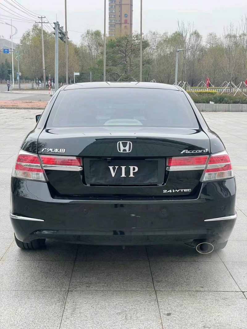 沈阳14年本田雅阁5