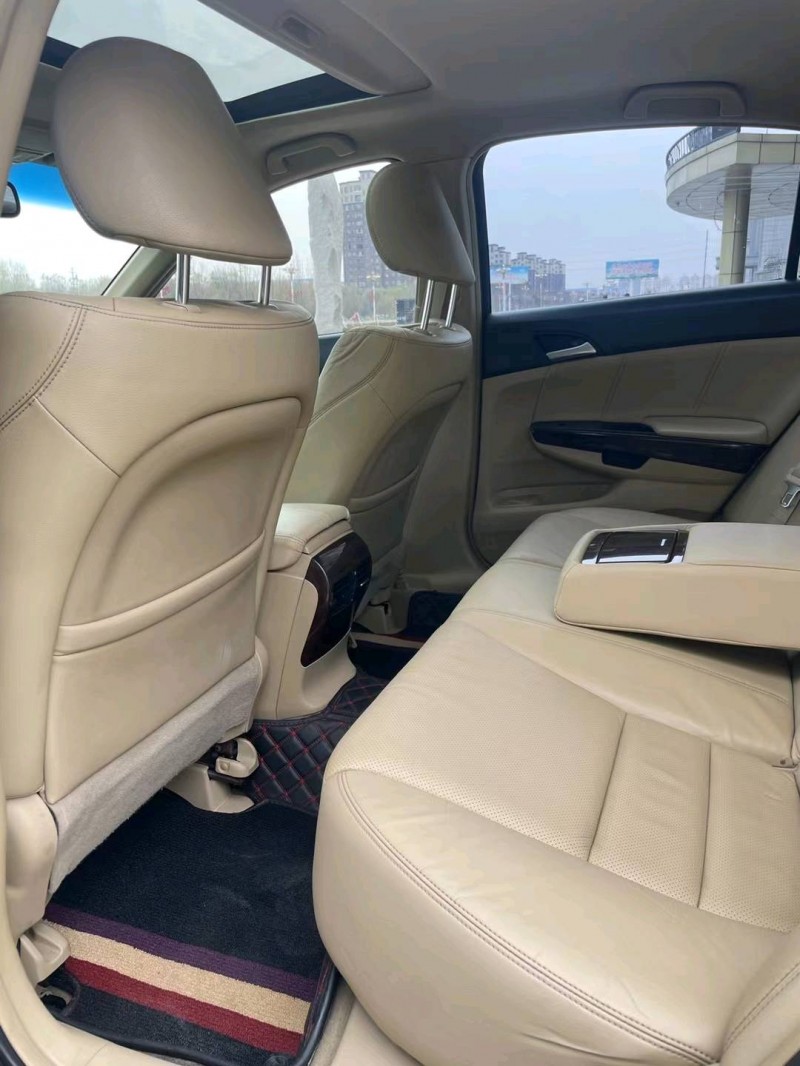 沈阳14年本田雅阁7