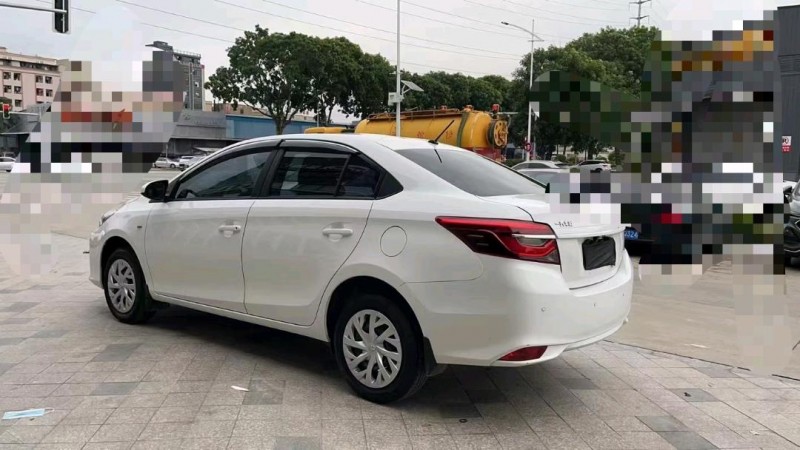 东莞21年丰田威驰8