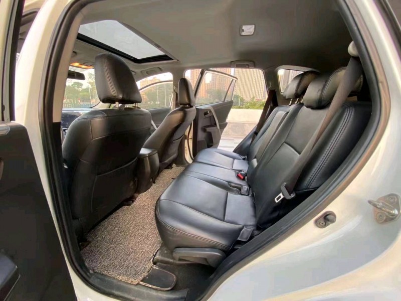 珠海17年豐田RAV45