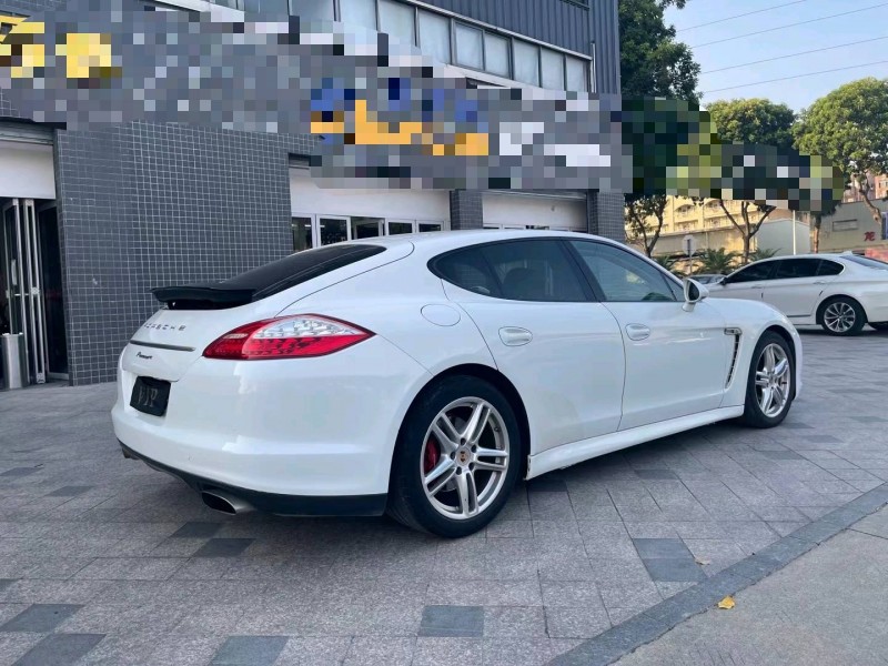 东莞13年保时捷帕拉梅拉8