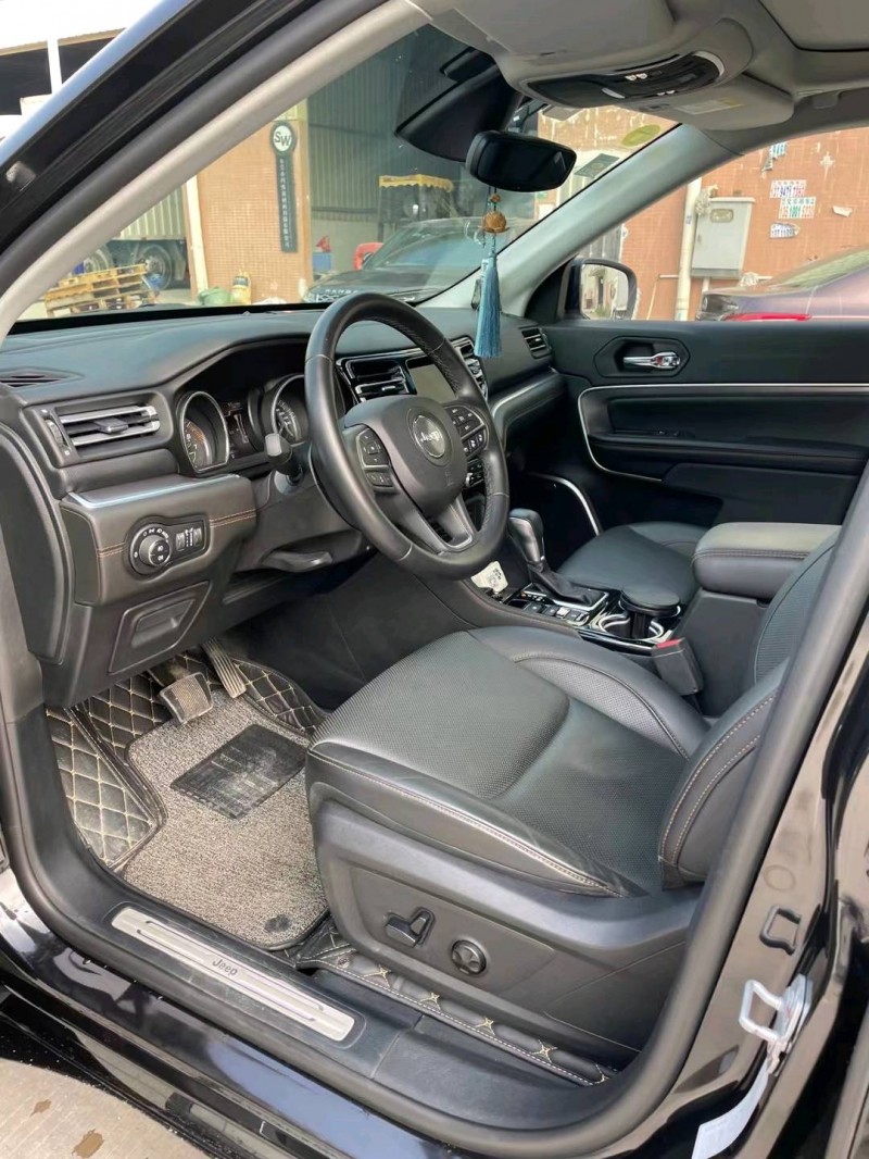 东莞18年Jeep指挥官6