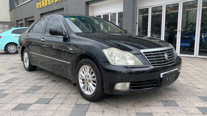 东莞06年丰田皇冠3